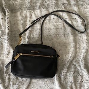 MICHAEL KORS crossbody purse